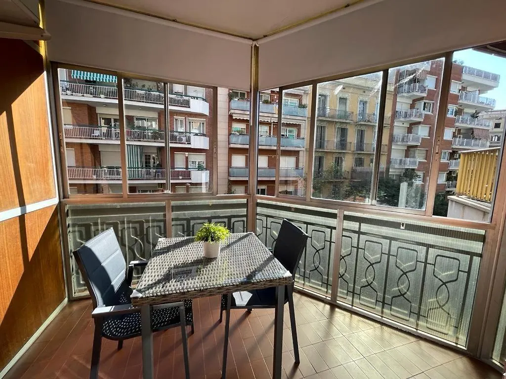 Rooms Vilaproma Barcelona Bed & Breakfast