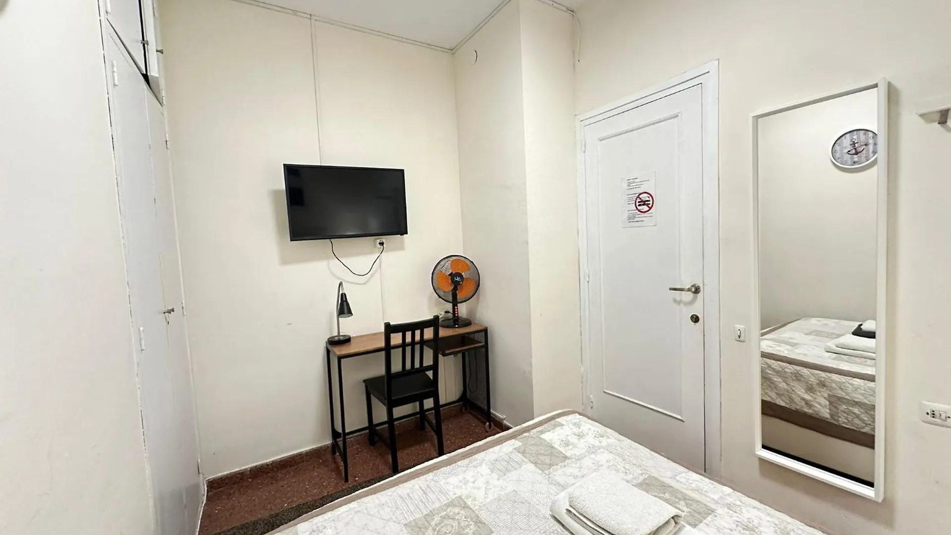 Rooms Vilaproma Barcelona Bed & Breakfast