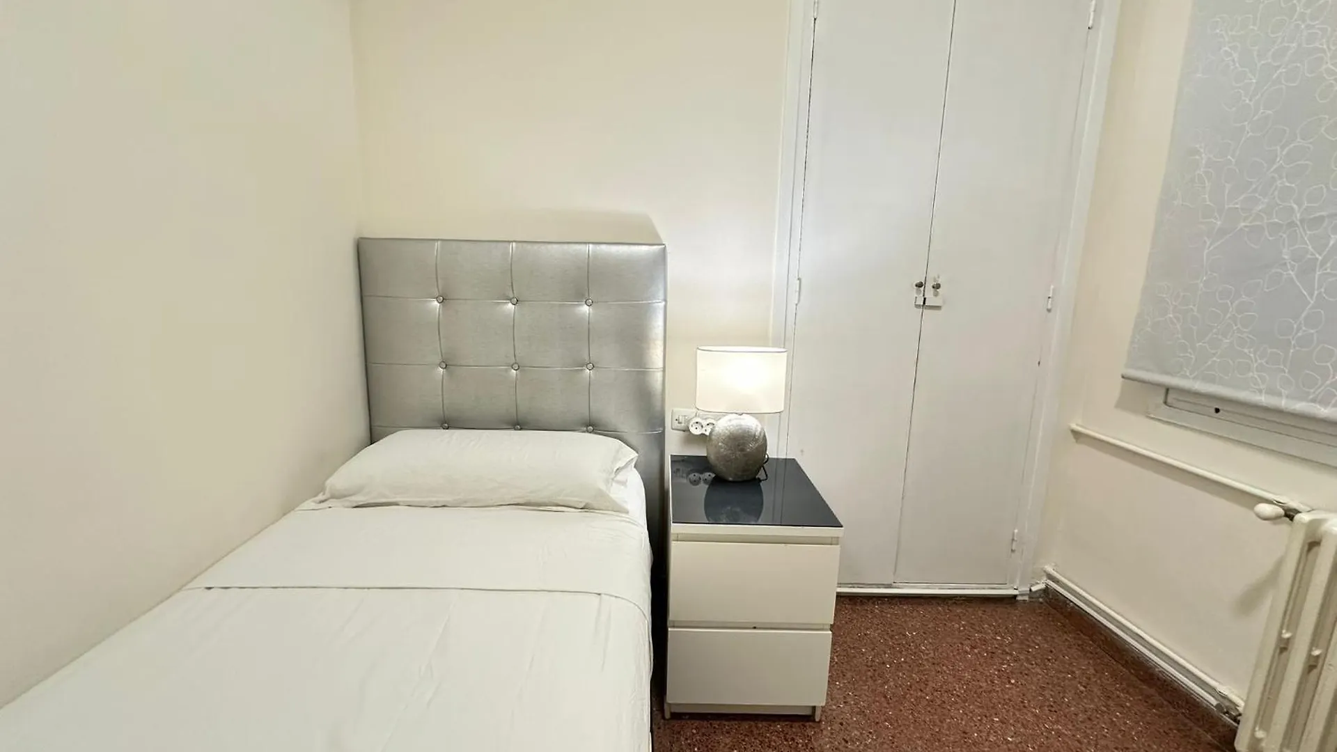 Rooms Vilaproma Barcelona 0*,  Spain