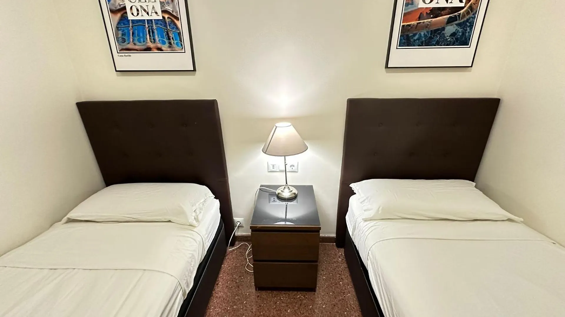 Bed & Breakfast Rooms Vilaproma Barcelona