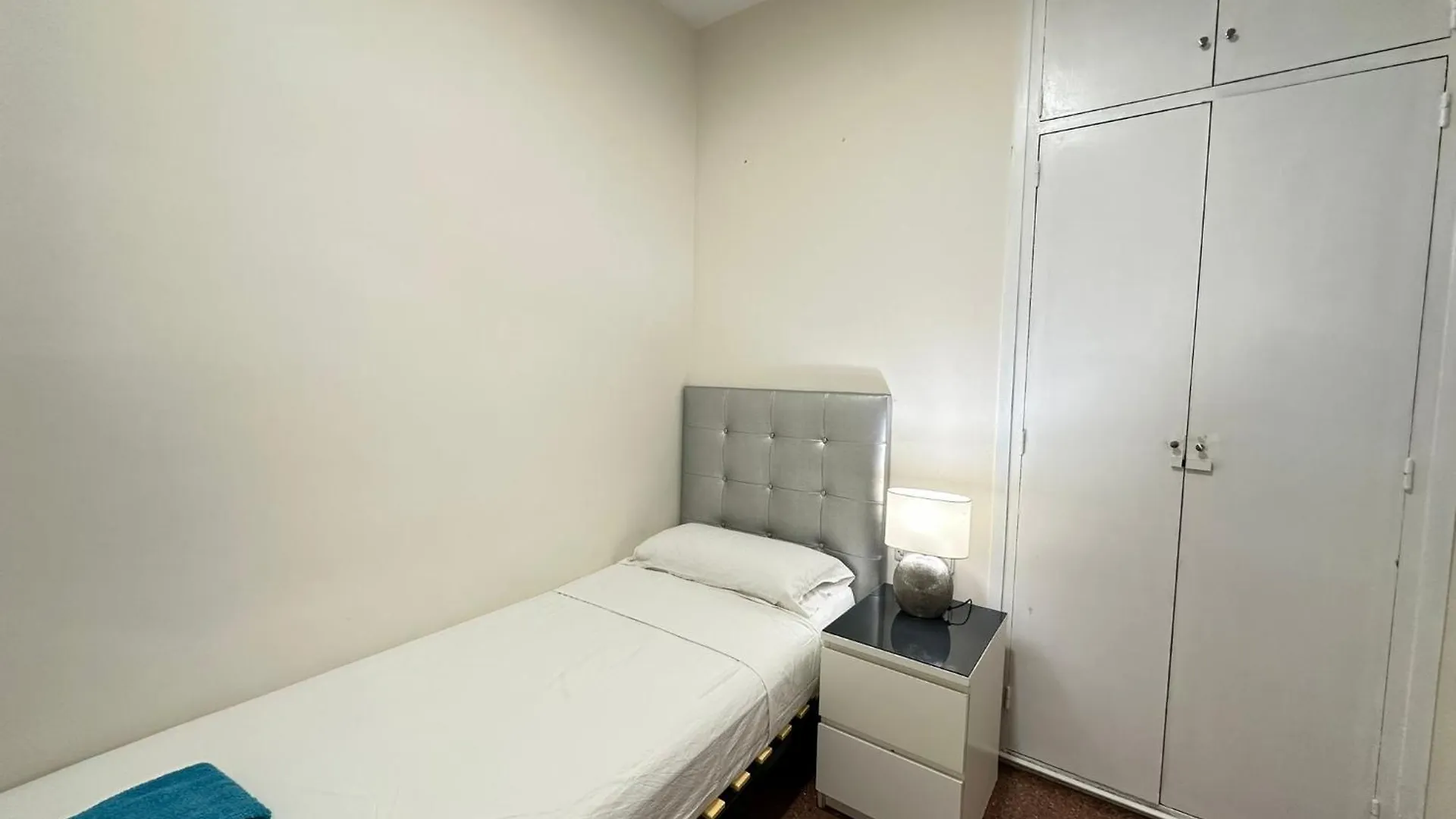 Bed & Breakfast Rooms Vilaproma Barcelona